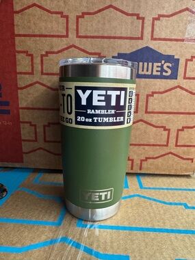 NWT Yeti 20oz tumbler olive green